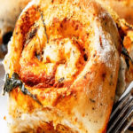 Caramelized Onion and Spinach Pizza Rolls